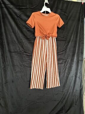 Girls 2 piece set, stripped pants and top size 11-12 yrs